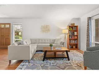 Photo #4: 713088484 Listing