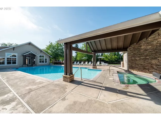 MLS: 713405922 Condo For Sale