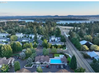 Photo #1: 713405922 Listing