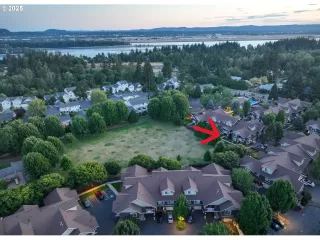 Photo #2: 713405922 Listing