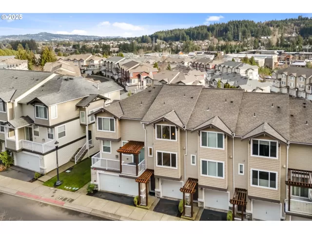 MLS: 713904216 Condo For Sale