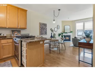 Photo #1: 714023686 Listing