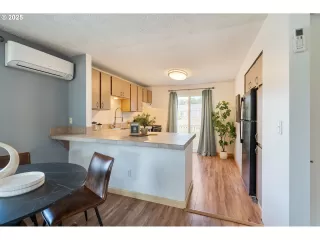 More Details about MLS # 714151295 : 8315 SW SHENANDOAH WAY 8315