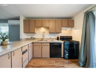 Photo #1: 714151295 Listing