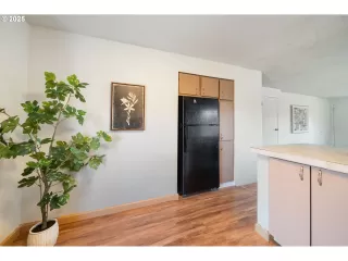 Photo #2: 714151295 Listing