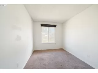 Photo #3: 714151295 Listing