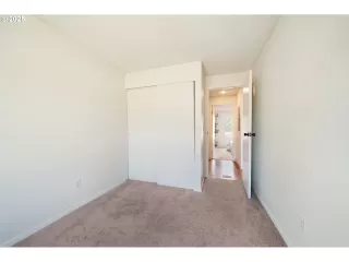 Photo #4: 714151295 Listing