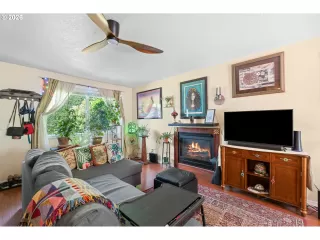Photo #5: 714279764 Listing
