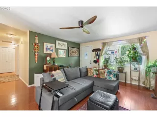 Photo #6: 714279764 Listing