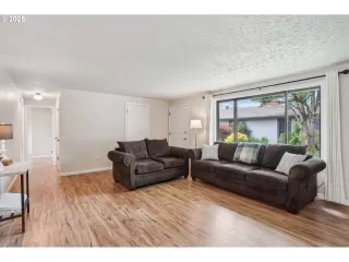 Click for more information on MLS # 714458696 : 3836 NE 45TH ST UNIT A More Details about MLS # 714458696 : 3836 NE 45TH ST UNIT A