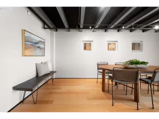 Photo #5: 715008663 Listing