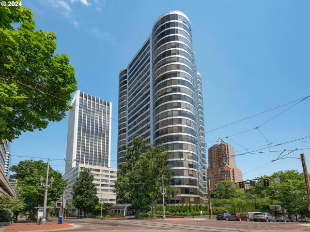 MLS: 715276403 Condo For Sale