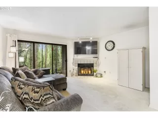 Photo #3: 715411635 Listing 