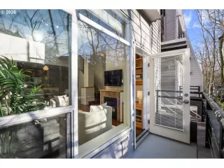 Photo #2: 716054718 Listing 