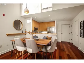 Photo #6: 716054718 Listing 