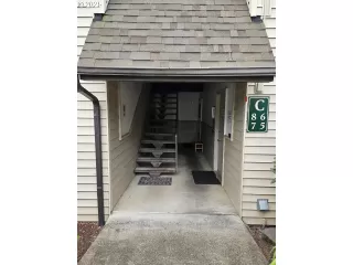 Photo #4: 716475302 Listing