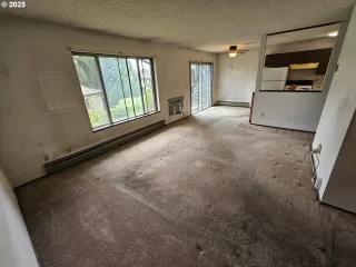 Photo #5: 716475302 Listing