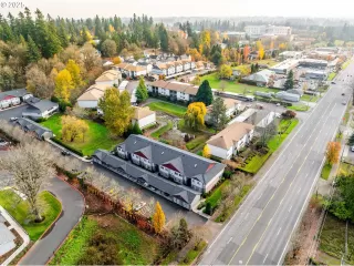 Photo #2: 716768496 Listing 