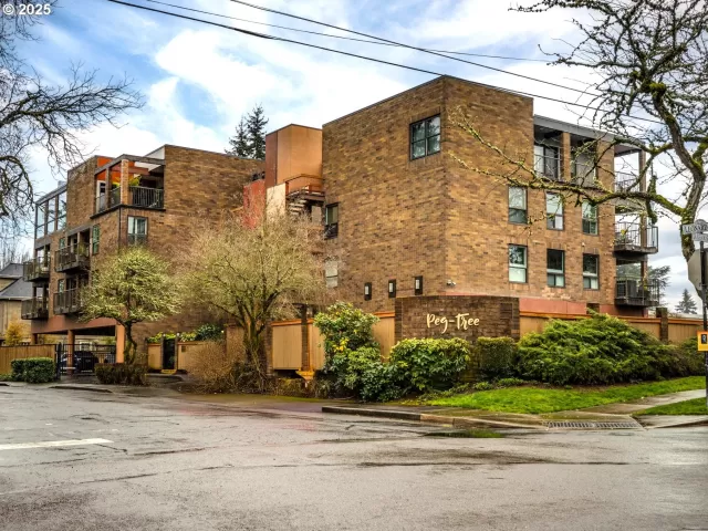 MLS: 716997335 Condo For Sale