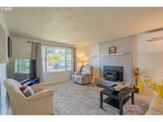 Photo #6: 717091139 Listing