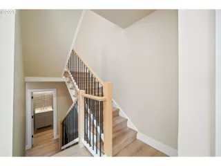 Photo #6: 717111031 Listing