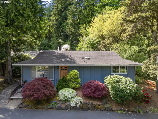 MLS: 717524048 Condo For Sale