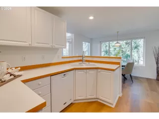 Photo #1: 717675962 Listing 