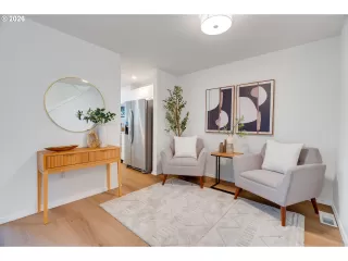 Photo #5: 717675962 Listing 