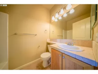 Photo #1: 718559348 Listing
