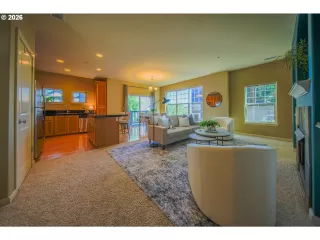 Photo #2: 718559348 Listing