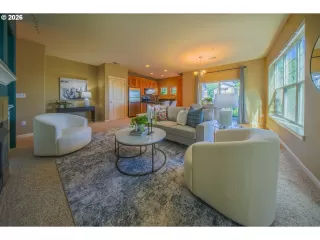 Photo #3: 718559348 Listing