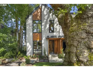 Photo #6: 718648415 Listing 