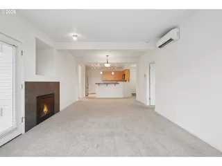 Photo #5: 718865627 Listing 