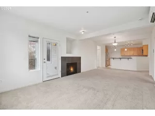 Photo #6: 718865627 Listing 