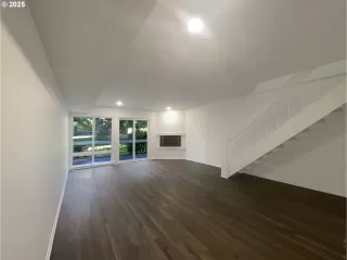 Photo #1: 718903292 Listing 