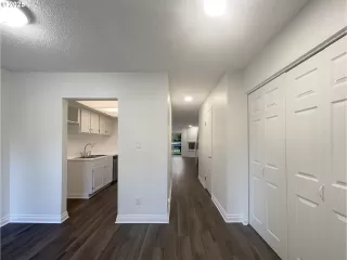 Photo #3: 718903292 Listing 