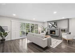 Photo #5: 718986035 Listing 