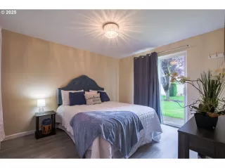 Photo #3: 719378589 Listing