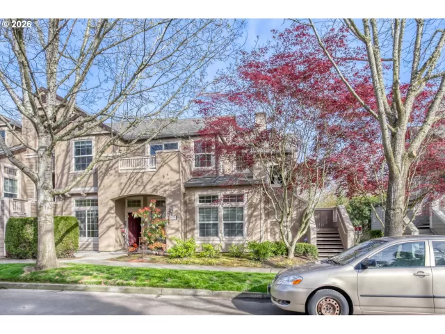 MLS: 719623270 Condo For Sale