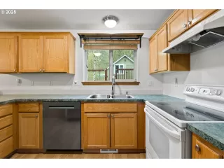 Photo #2: 719793262 Listing 