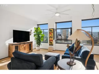 Photo #5: 719858066 Listing 