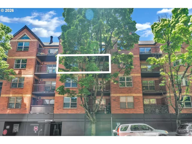 MLS: 720191711 Condo For Sale