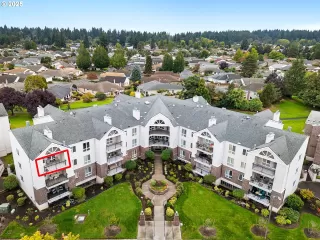 Photo #3: 721073863 Listing 