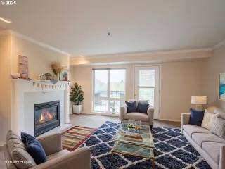 Photo #5: 721073863 Listing 