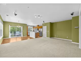 Photo #2: 721265258 Listing