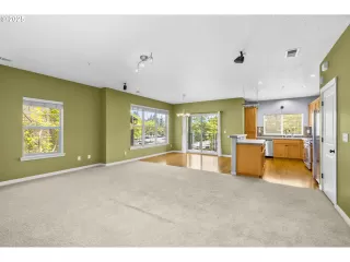 Photo #3: 721265258 Listing