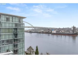 Photo #2: 721332702 Listing