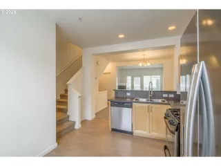 Photo #3: 721450160 Listing