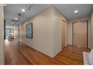 Photo #1: 721586693 Listing 