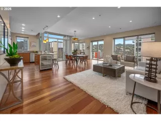 Photo #2: 721586693 Listing 